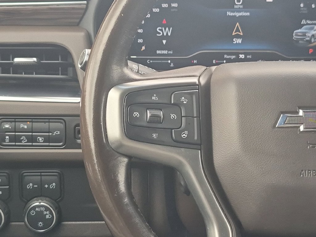 Used 2022 SUMMIT WHITE Chevrolet Z71 image 23