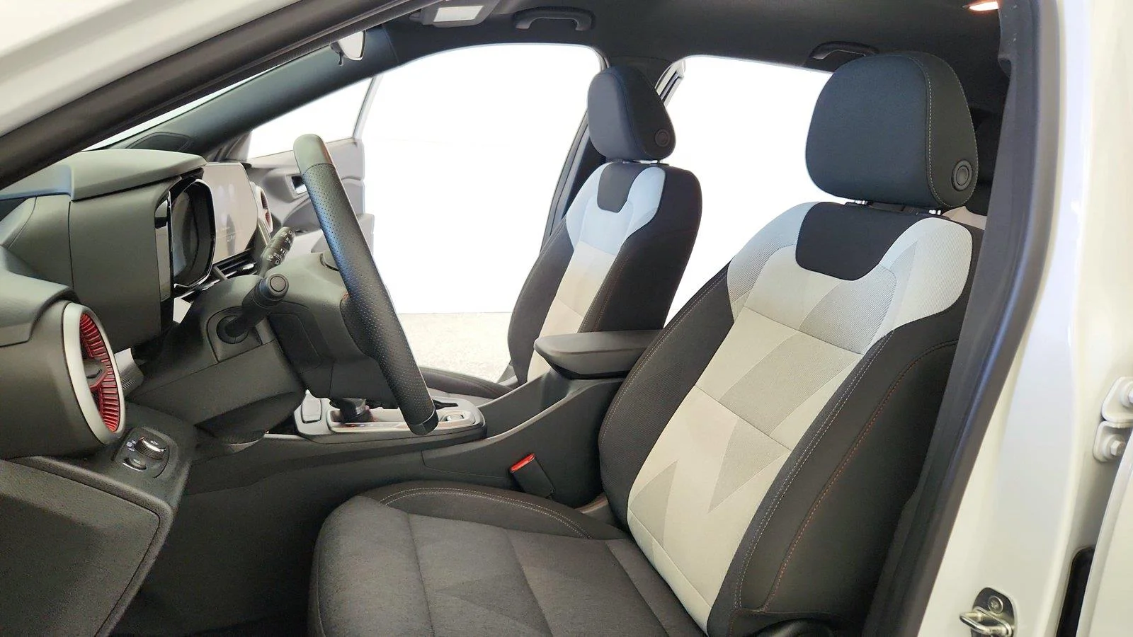 Used 2024 Summit White Chevrolet 1RS image 19