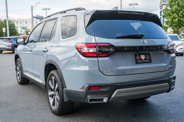 Used 2025 Sonic Gray Pearl Honda Touring+ image 5