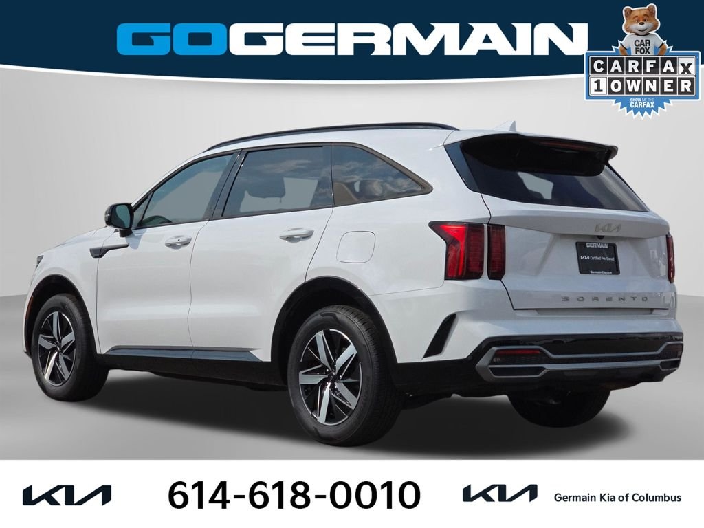 Used 2022 White Kia S image 10