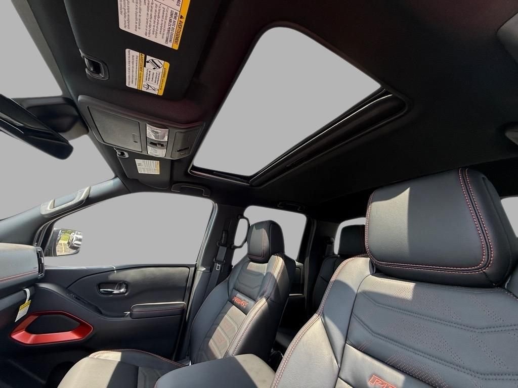 2025 Nissan Frontier PRO-4X - Photo 21