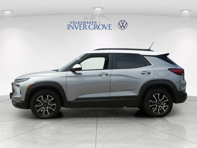 Used 2024 Sterling Gray Metallic Chevrolet ACTIV image 4