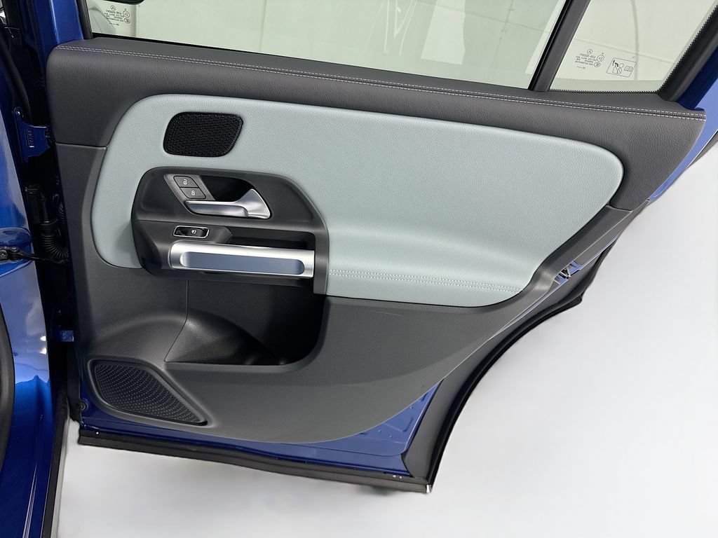 New 2026 Starling Blue Metallic Mercedes-Benz GLB 250 image 26