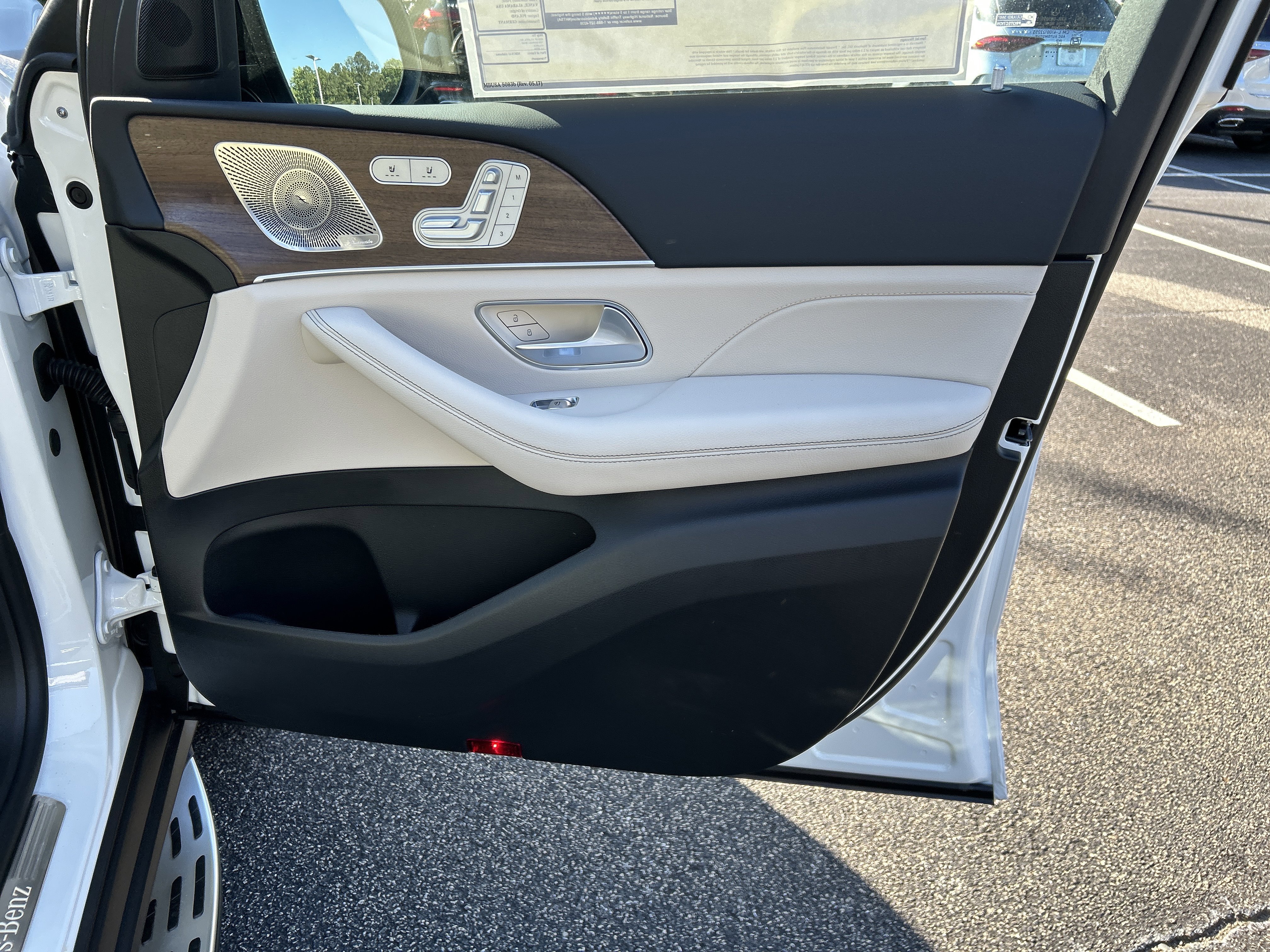 New 2026 Polar White Mercedes-Benz GLE 350 4MATIC® SUV image 41