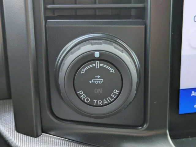 Used 2024 Avalanche Ford Lariat image 29