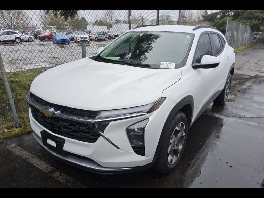 2025 Chevrolet Trax LT