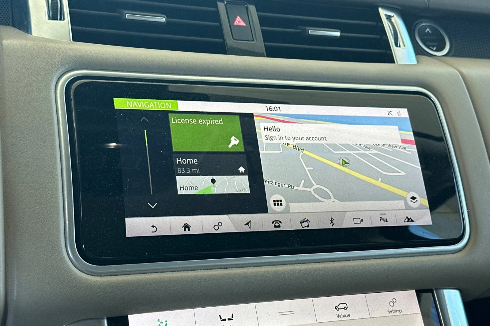 Used 2019  Land Rover Supercharged image 23