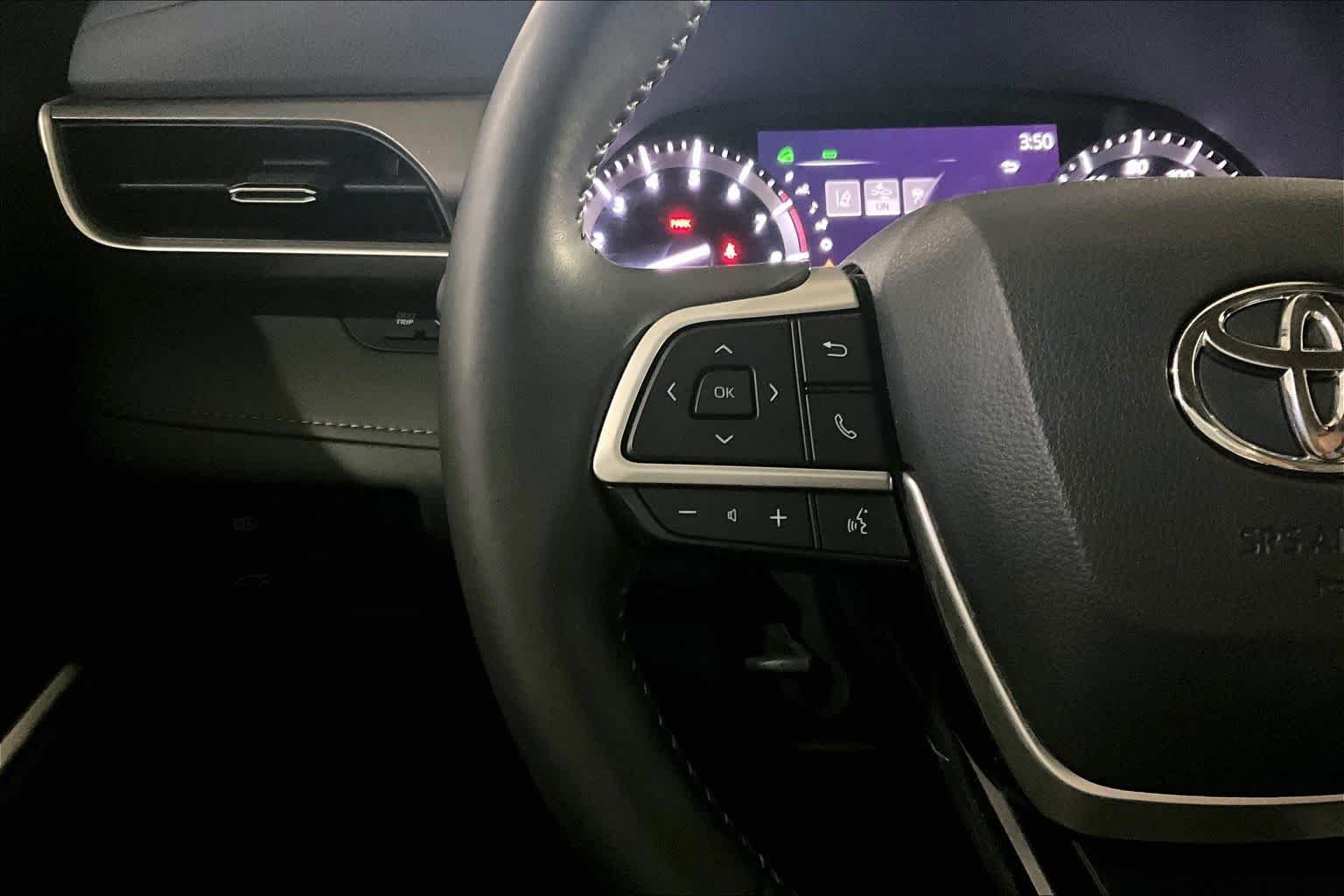 Used 2022 Midnight Black Metallic Toyota XLE image 42
