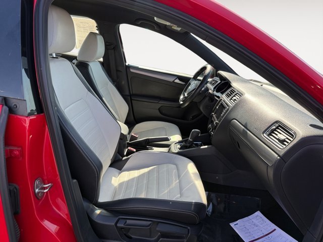 Used 2016 Tornado Red Volkswagen 1.8T Sport image 19