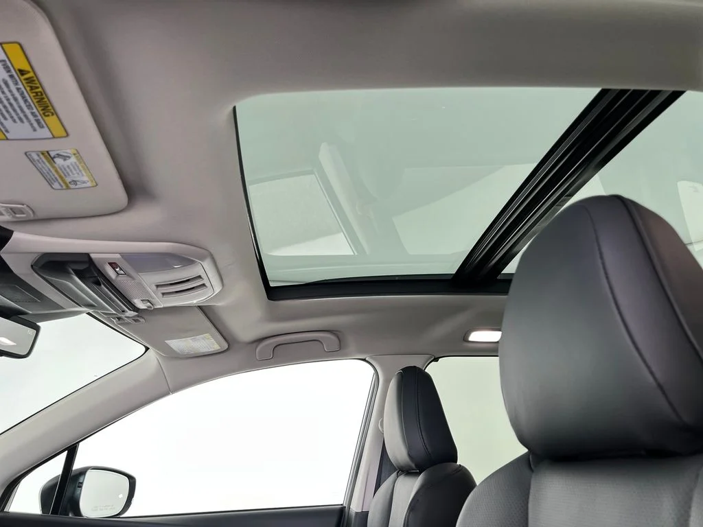 New 2026 ICE SILVER METALLIC Subaru Onyx Edition Touring 7-Passenger image 23