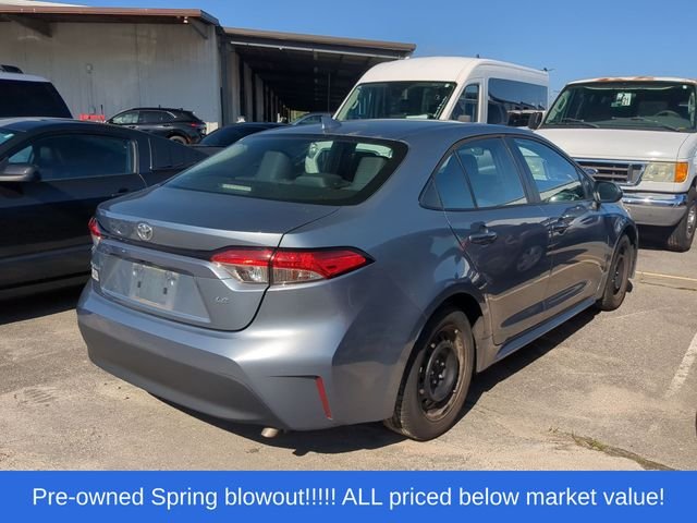 Used 2023 Silver Toyota LE image 4