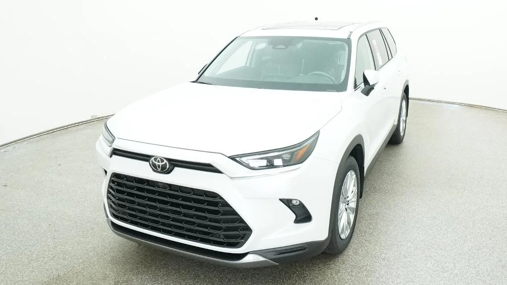 New 2026 Wind Chill Pearl Toyota Platinum image 20