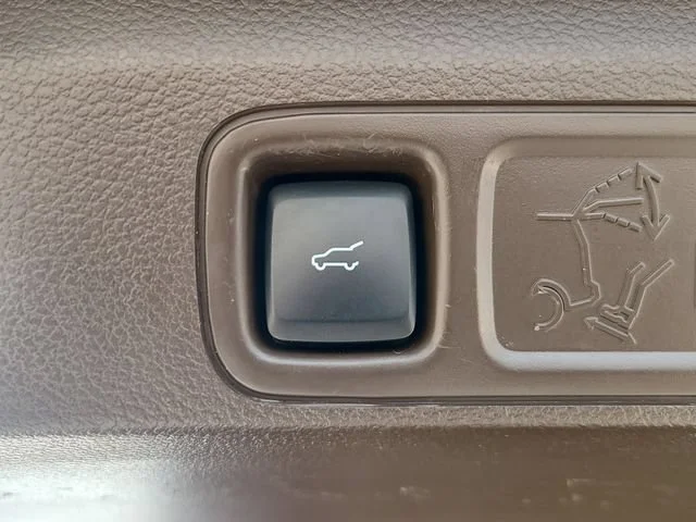 Used 2022  Ford King Ranch image 5