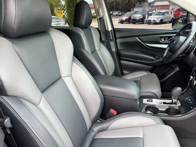 Used 2022 Blue Subaru Onyx Edition image 25