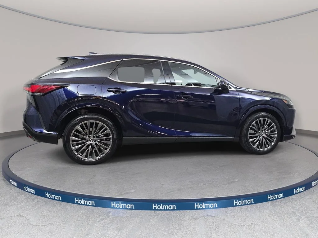 Certified Used 2025  Lexus 450h+ Luxury image 4