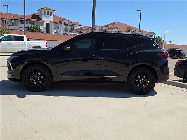 Used 2023 Black Chevrolet RS Front-Wheel Drive image 2