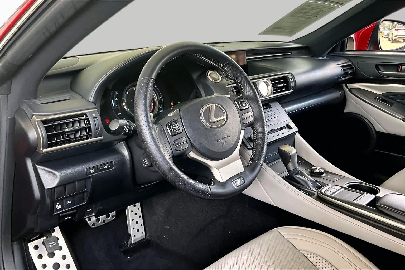 Used 2015 Infrared Lexus  image 15