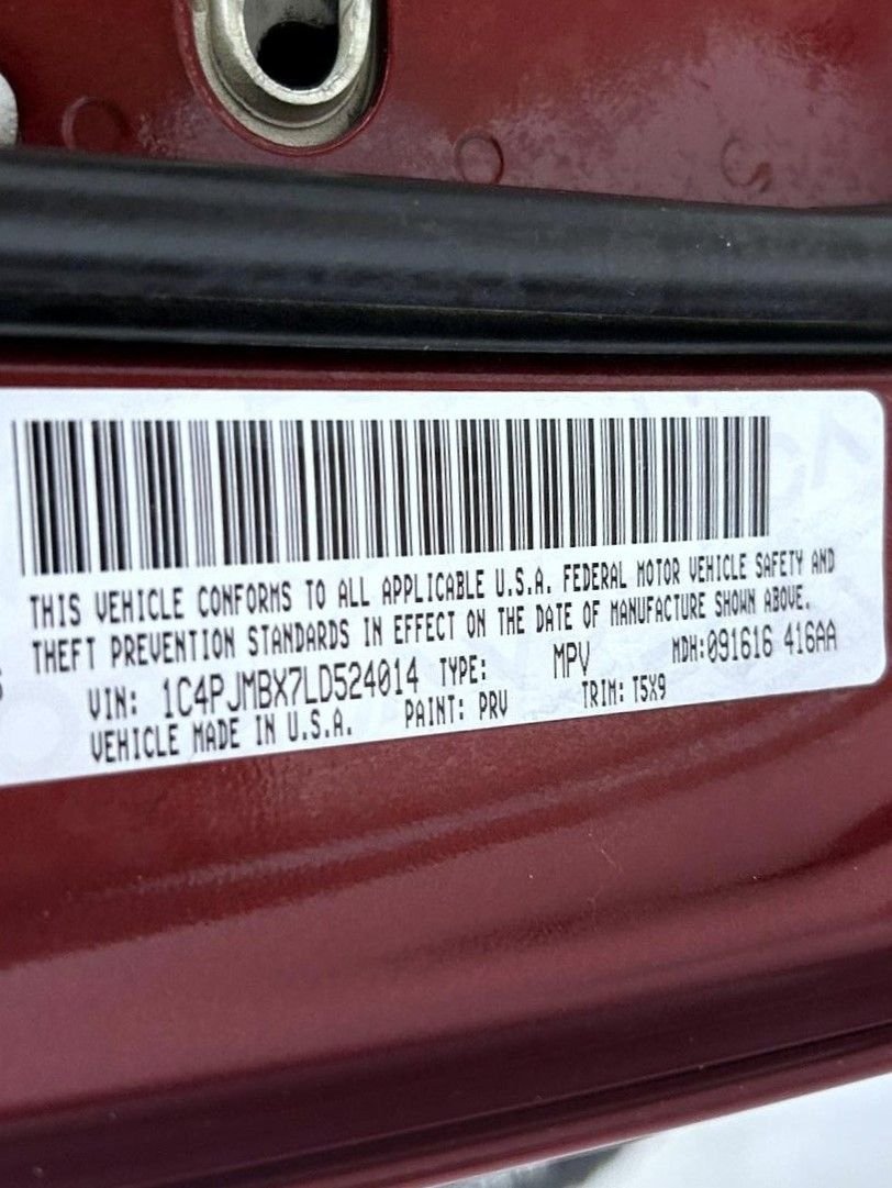 Used 2020 Red Jeep Trailhawk image 26