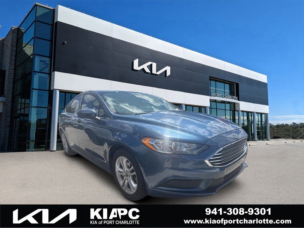 2018 Ford Fusion SE FWD's photo