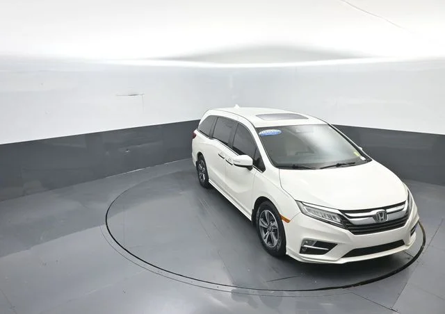 Certified Used 2018 Diamond White Honda Touring image 25