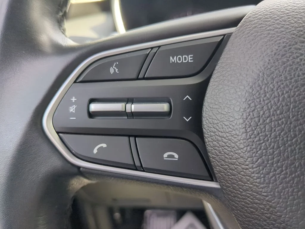 Used 2023 Black Hyundai SEL image 29