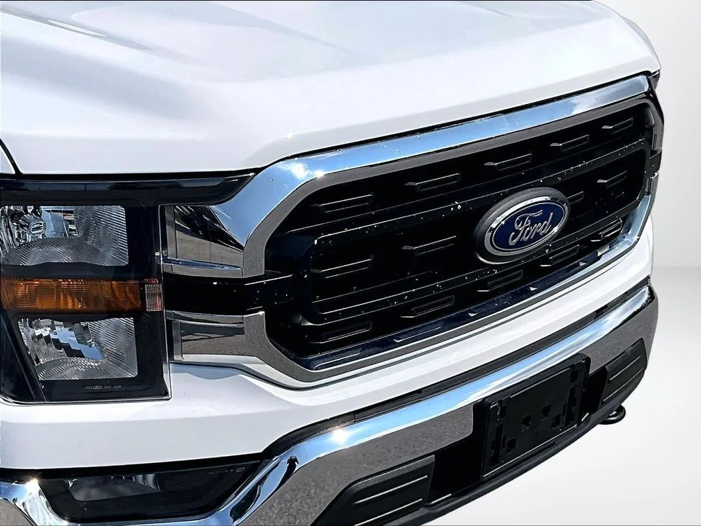 Used 2023 White Ford XLT image 30