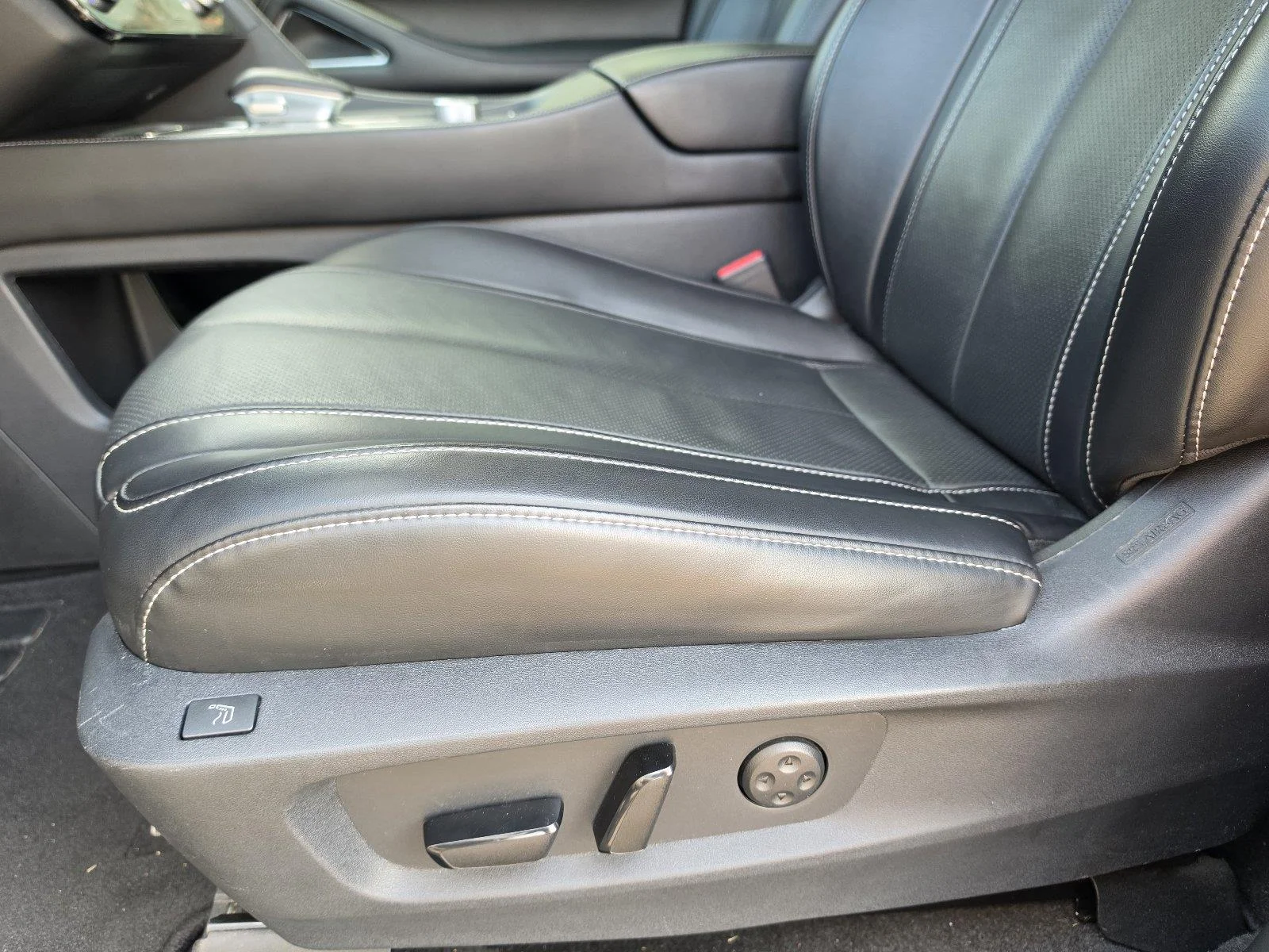 Used 2023 Graphite Shadow INFINITI SENSORY image 16