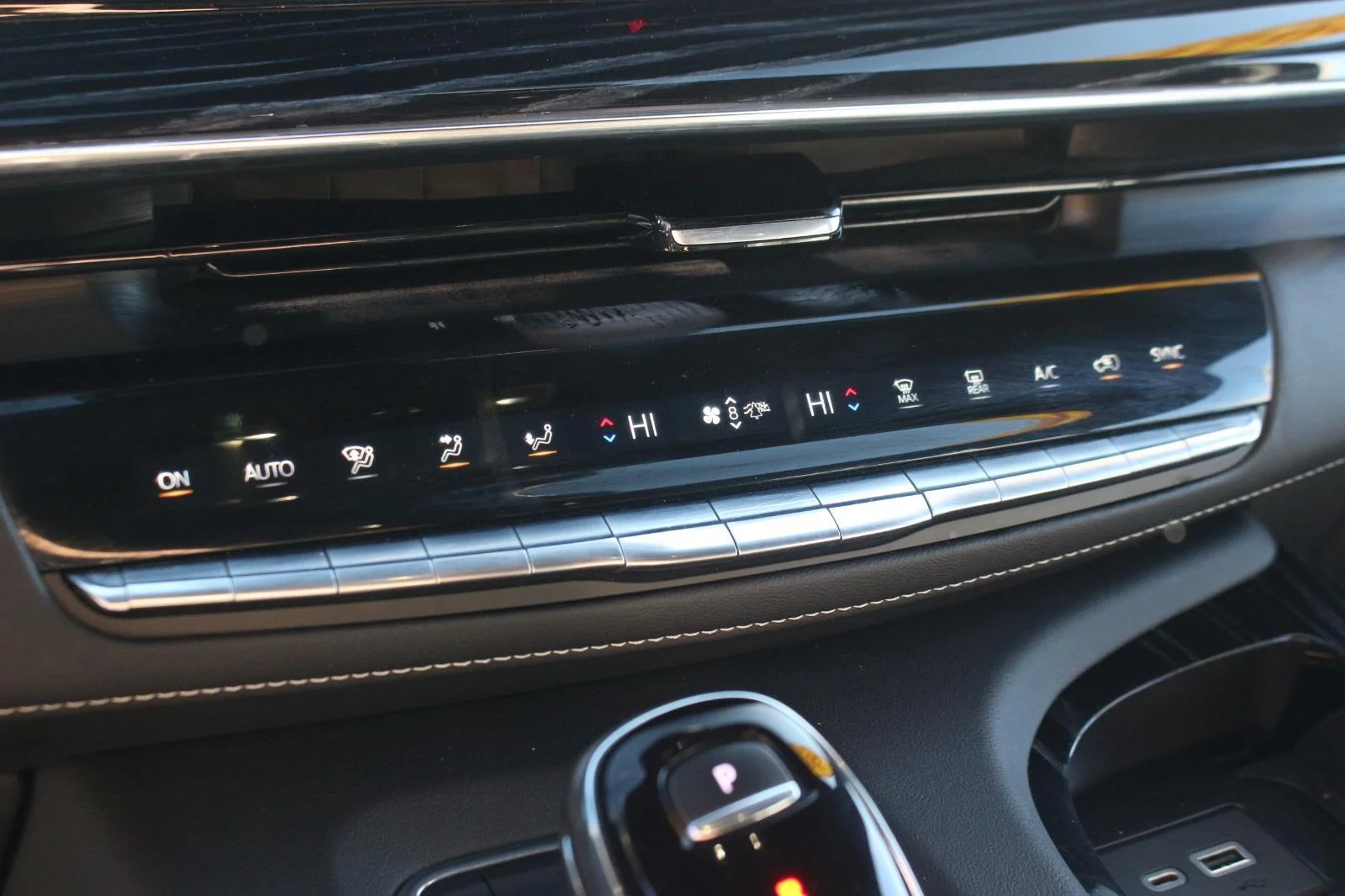 Used 2021 BLACK RAVEN Cadillac Sport image 26