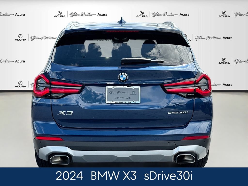 Used 2024 Blue BMW sDrive30i image 6