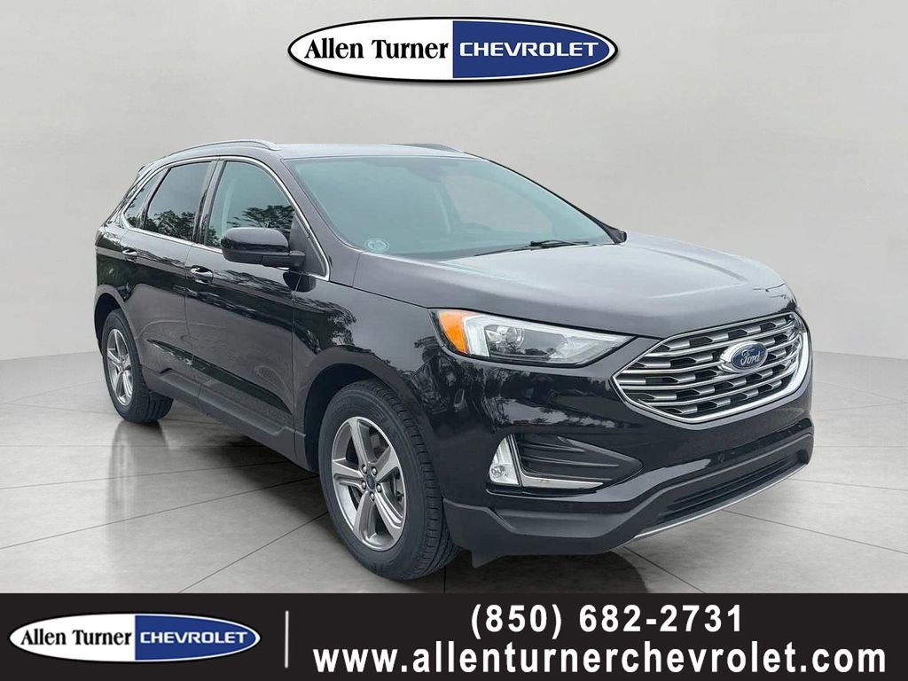 Used 2022  Ford SEL image 1