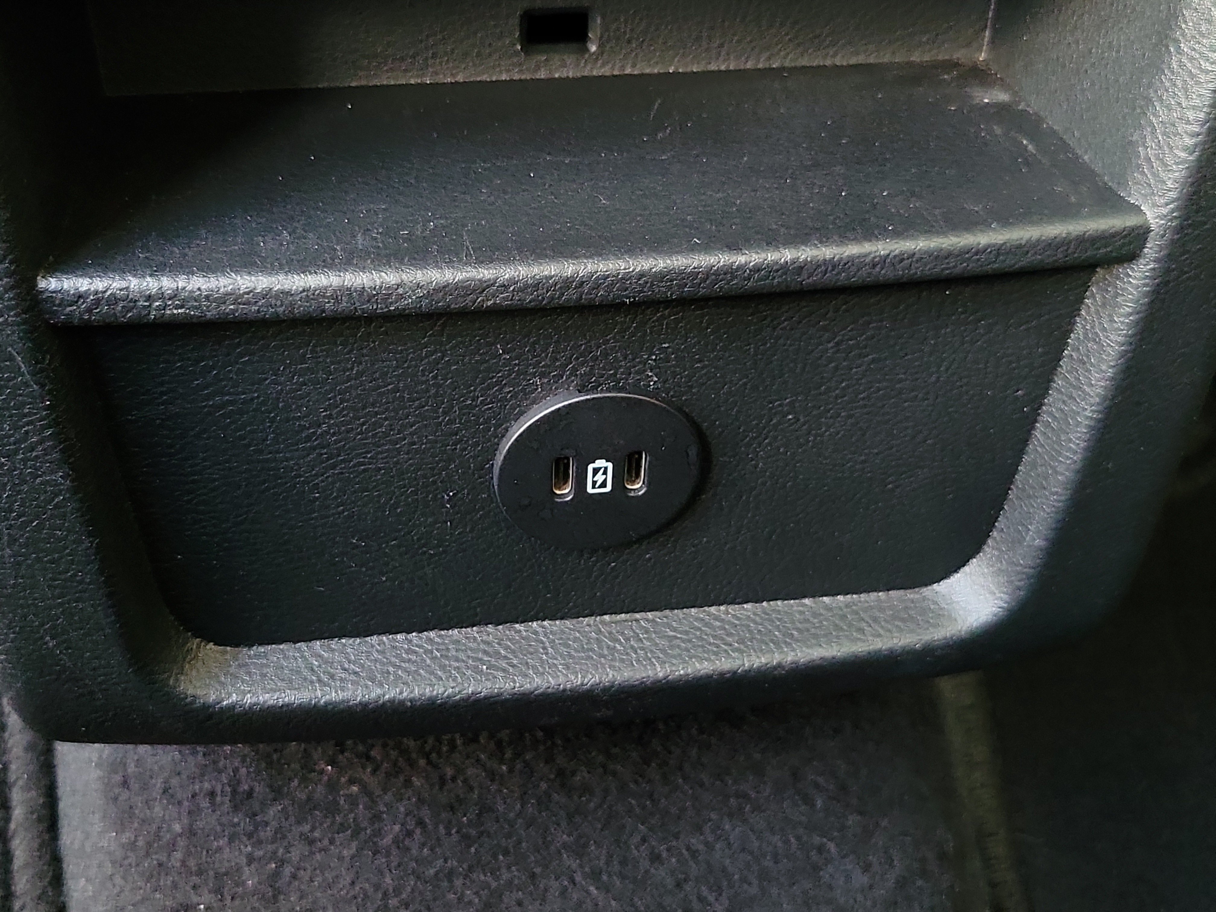 Used 2024 Agate Black Metallic Ford SEL image 16