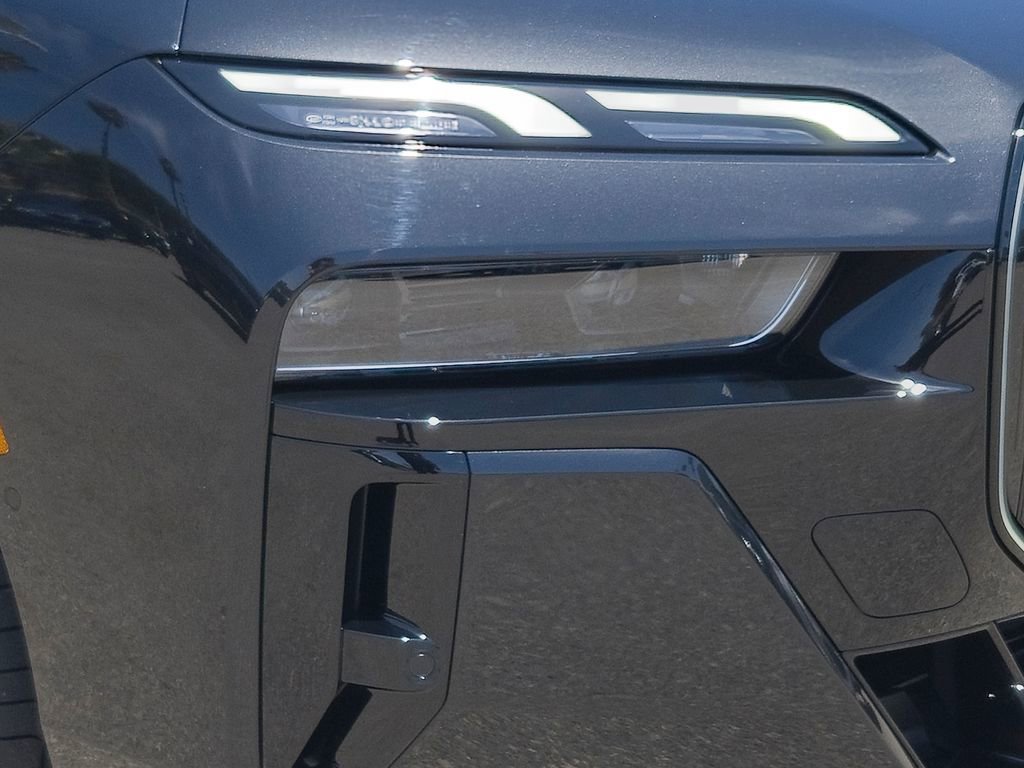 New 2026 Black Sapphire Metallic BMW 740i xDrive image 6