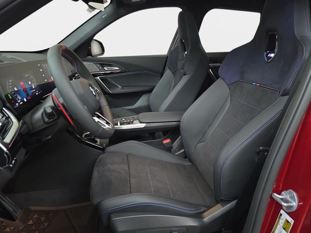 New 2026 Vegas Red Metallic BMW M35i image 15