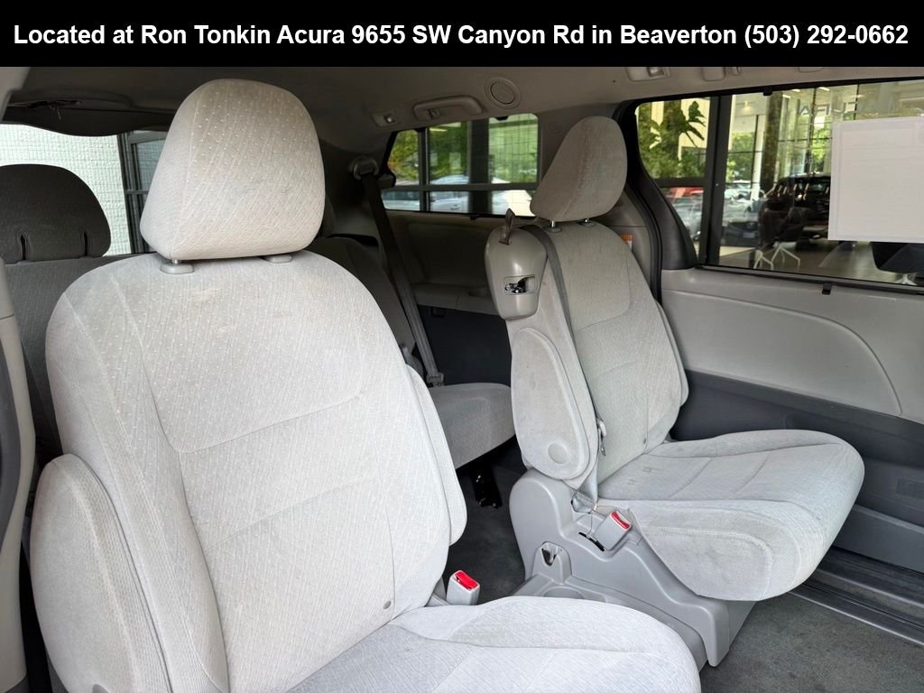 Used 2017 Salsa Red Pearl Toyota LE image 28