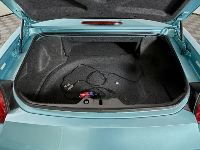Used 2002 Blue Ford Base image 21