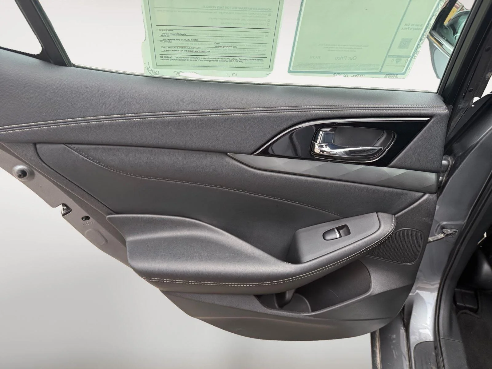 Used 2023 GRAY NISSAN SL SEDAN image 20