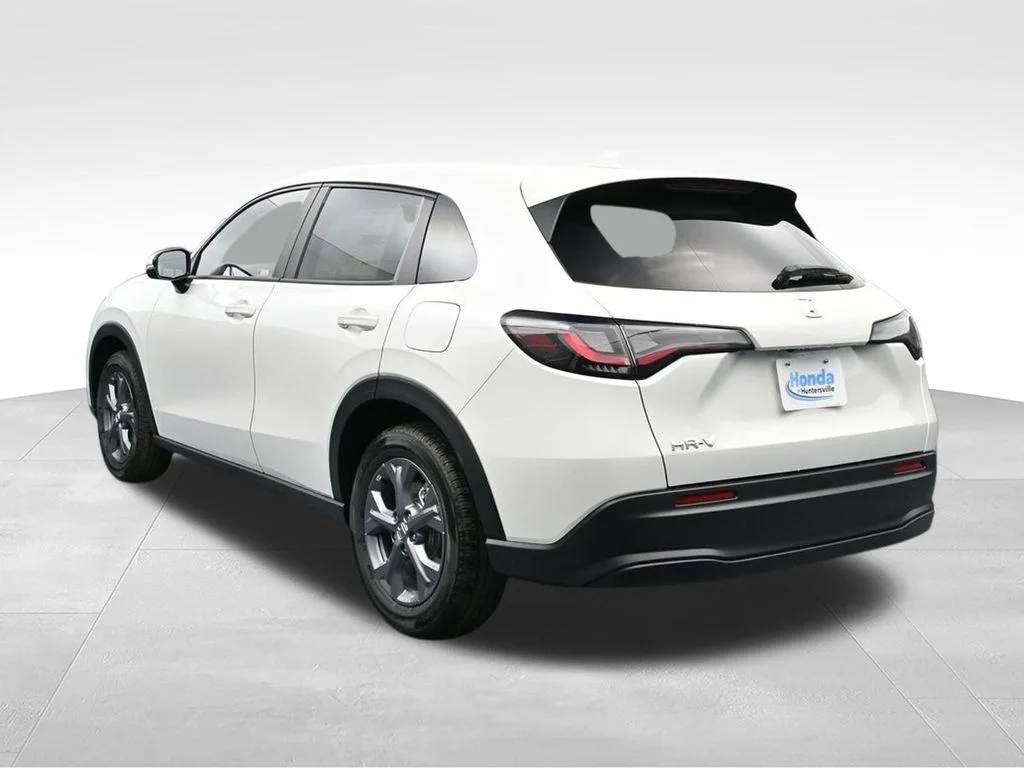 New 2027 Platinum White Pearl Honda LX image 5