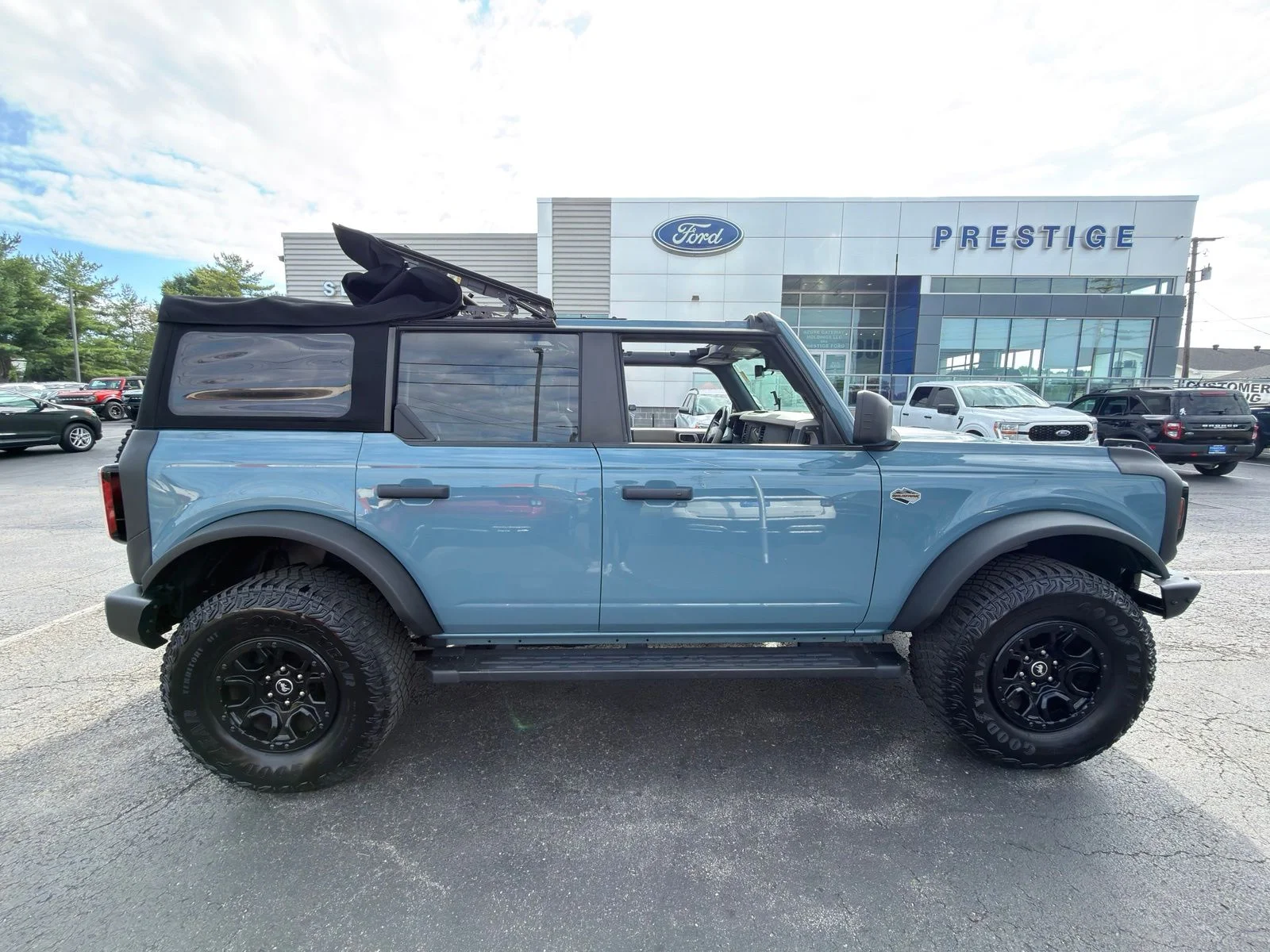 Used 2022  Ford Wildtrak image 17