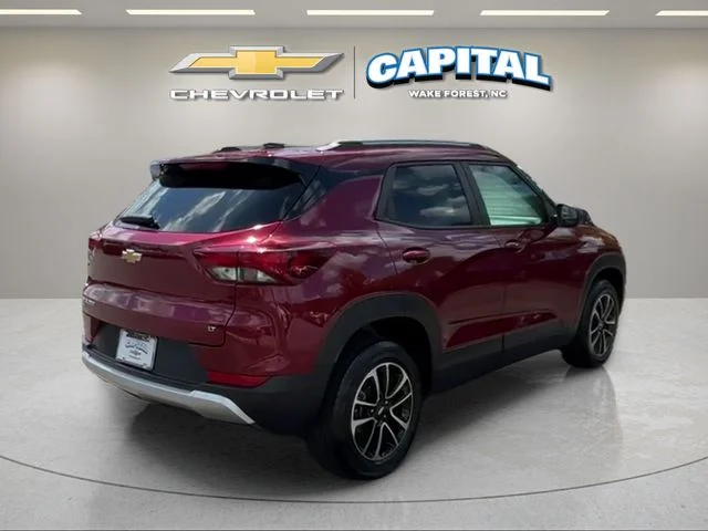 Used 2025 Red Chevrolet LT image 5