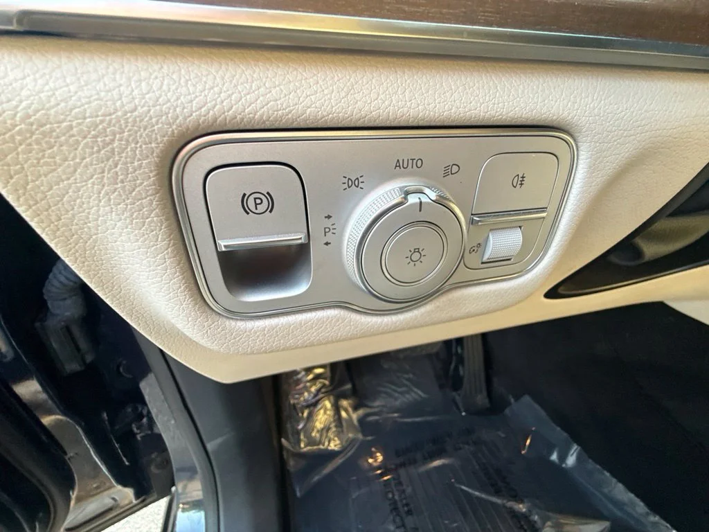 Used 2021 Blue Mercedes-Benz GLE 350 image 19