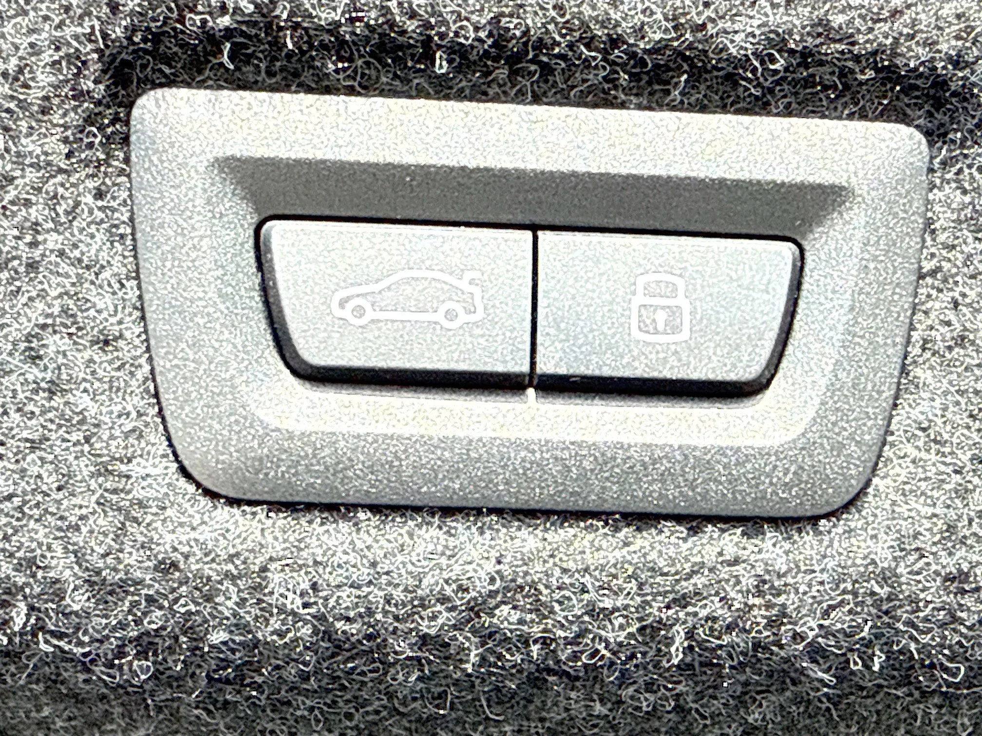 New 2027 Brooklyn Grey Metallic BMW 530i xDrive image 13