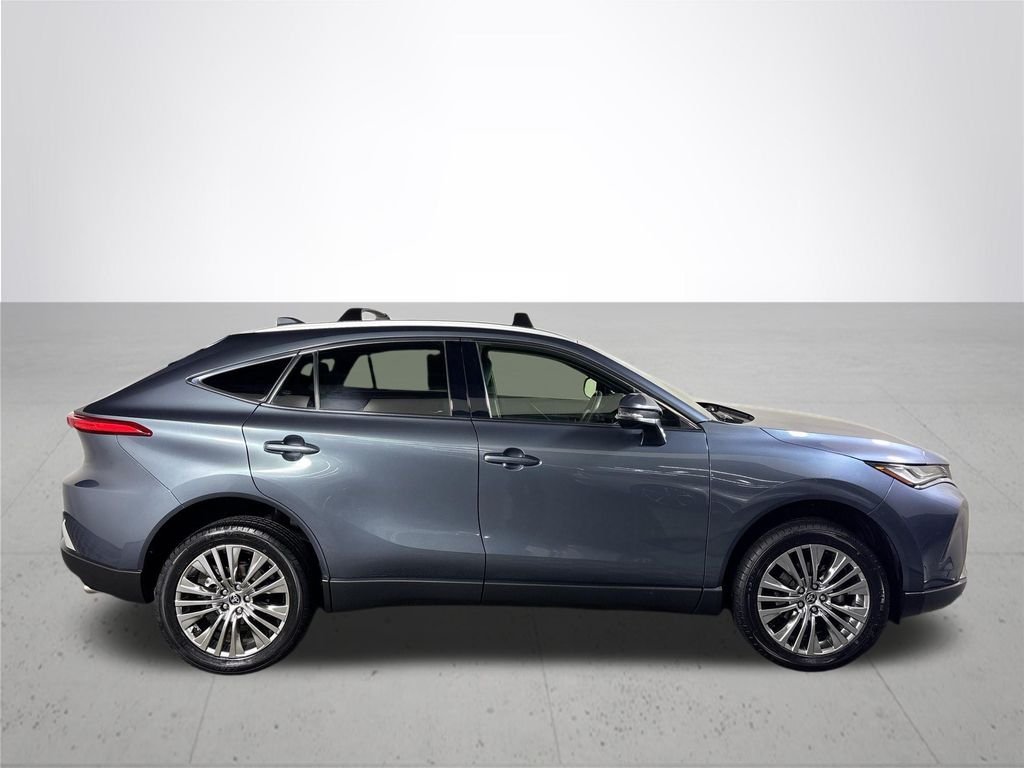 Used 2022 Coastal Gray Metallic Toyota XLE image 5
