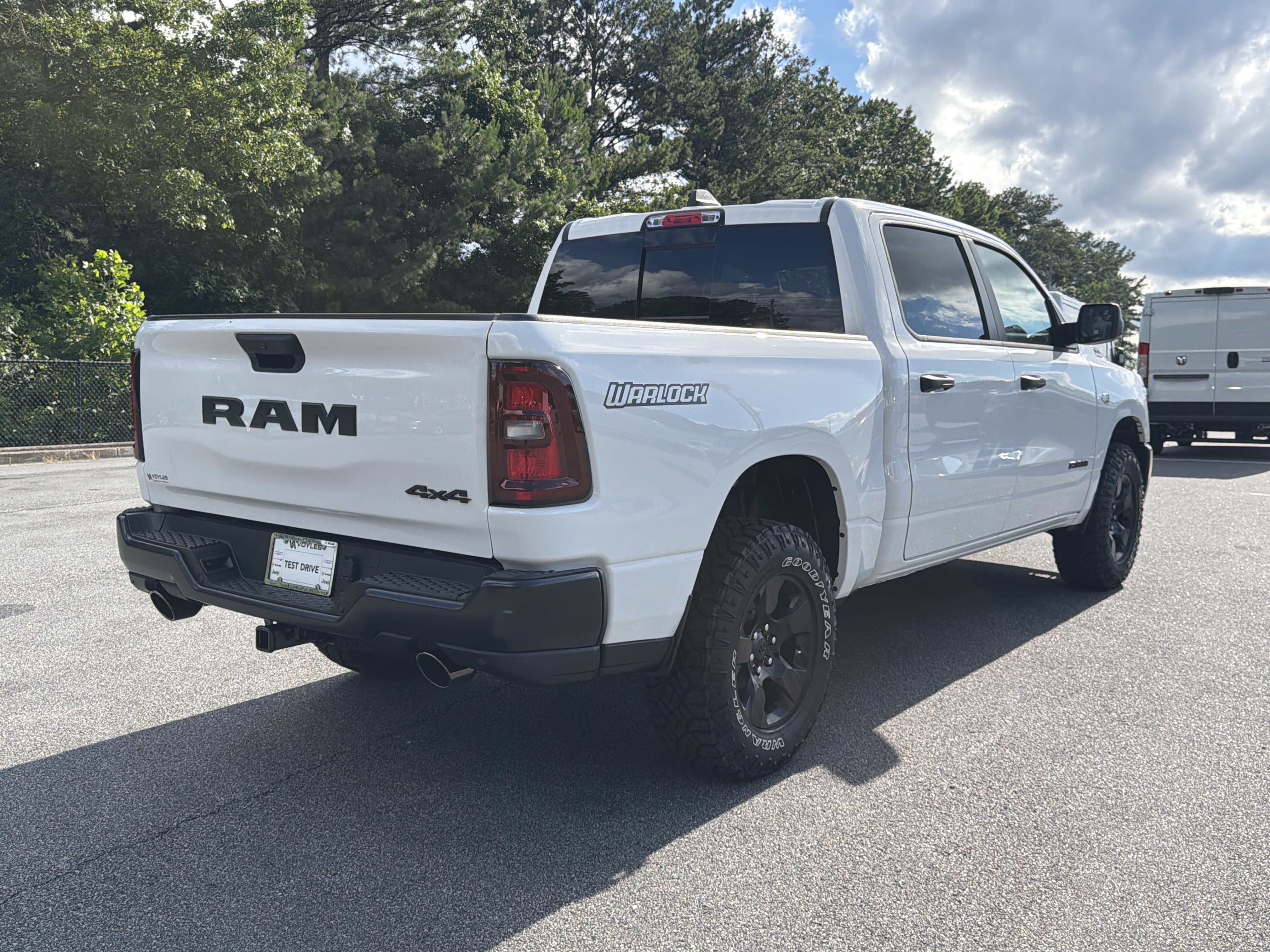New 2026 Bright White Clear-Coat Exterior Paint RAM Warlock image 8