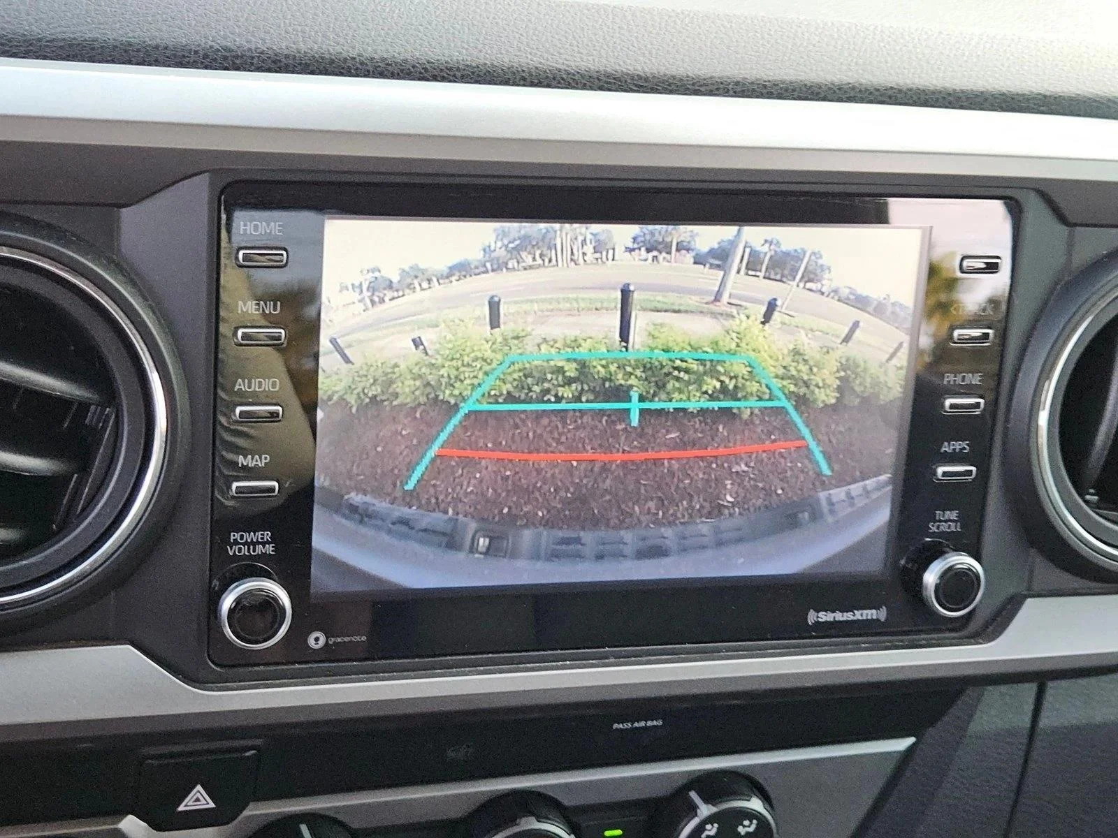 Used 2020 Cement Toyota SR5 image 12