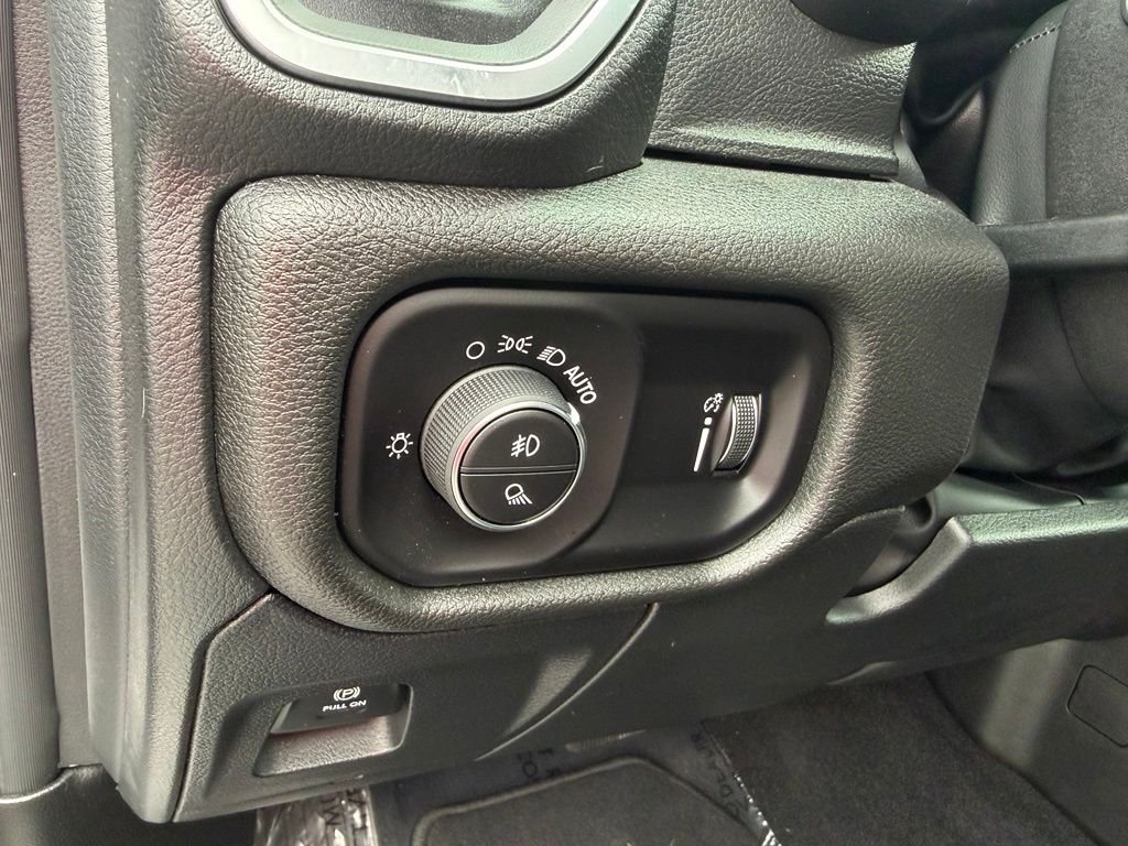 Used 2026 White Ram Express image 4