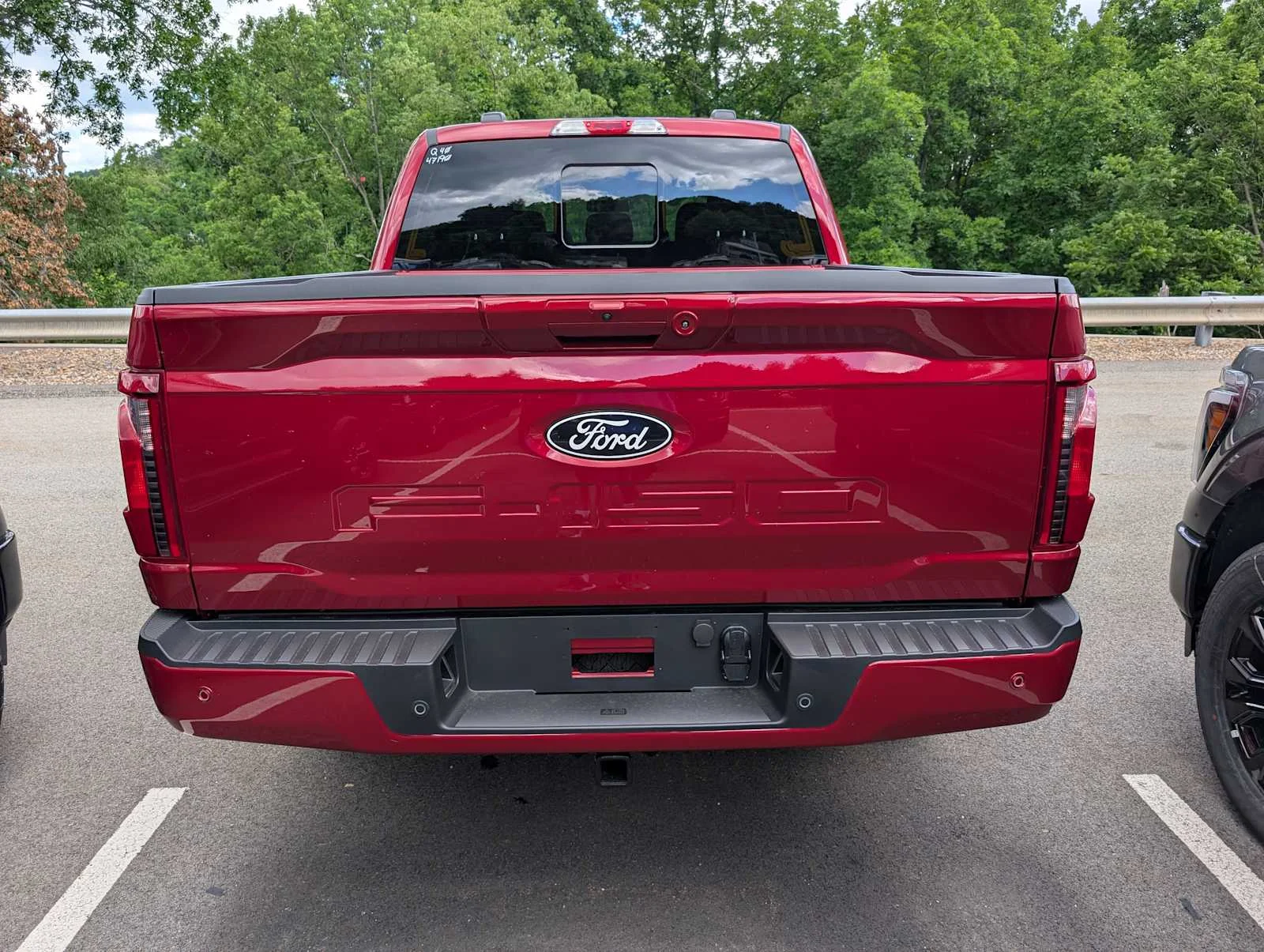 New 2026 Ruby Red Metallic Tinted Clearcoat Ford XLT image 8