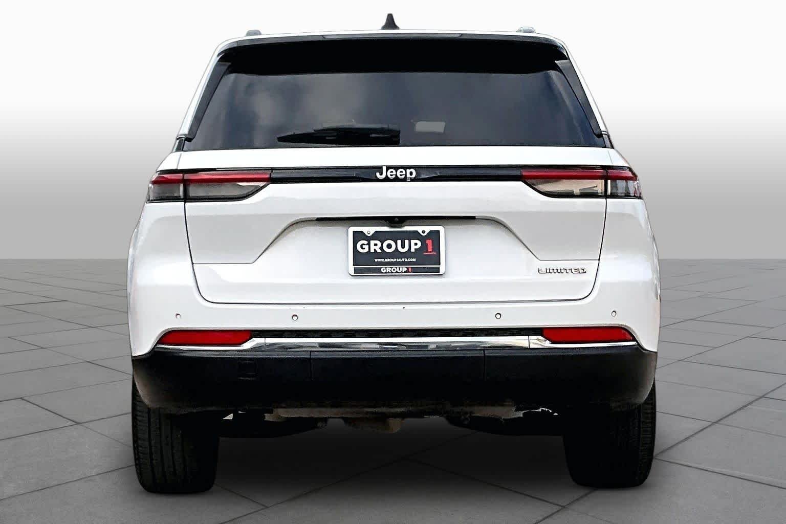 Used 2023 Bright White Clearcoat Jeep Limited image 5