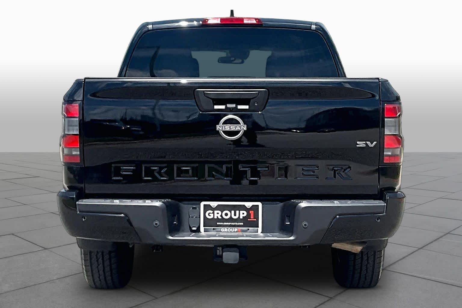 Certified Used 2022 Super Black Nissan SV image 5
