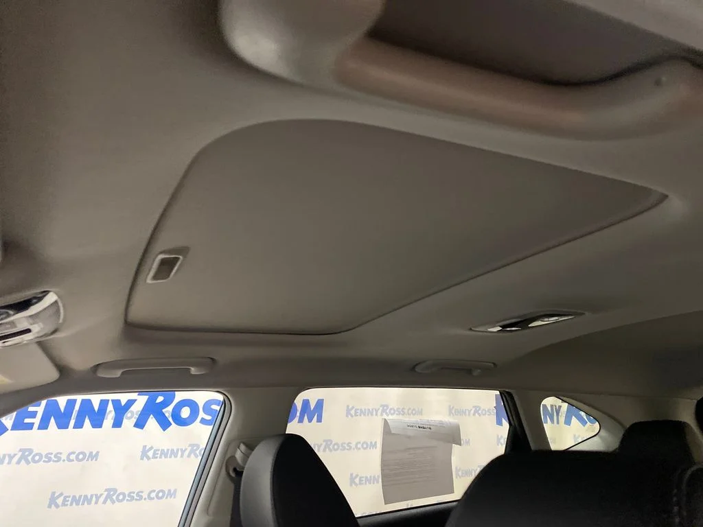 Used 2024 Blue Kia SX image 12