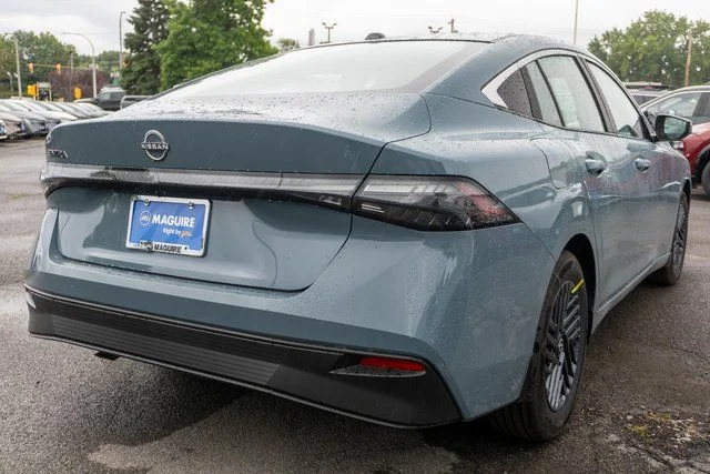 New 2027 Atlantic Gray Metallic Nissan SV image 4